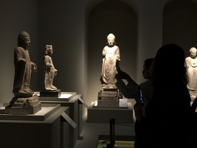 ذ凯发k8一触即发չʾ̶ػʹչһذչڴչĴԺʹԺӡȲ죬凯发k8一触即发һ廯Ŀӡչ